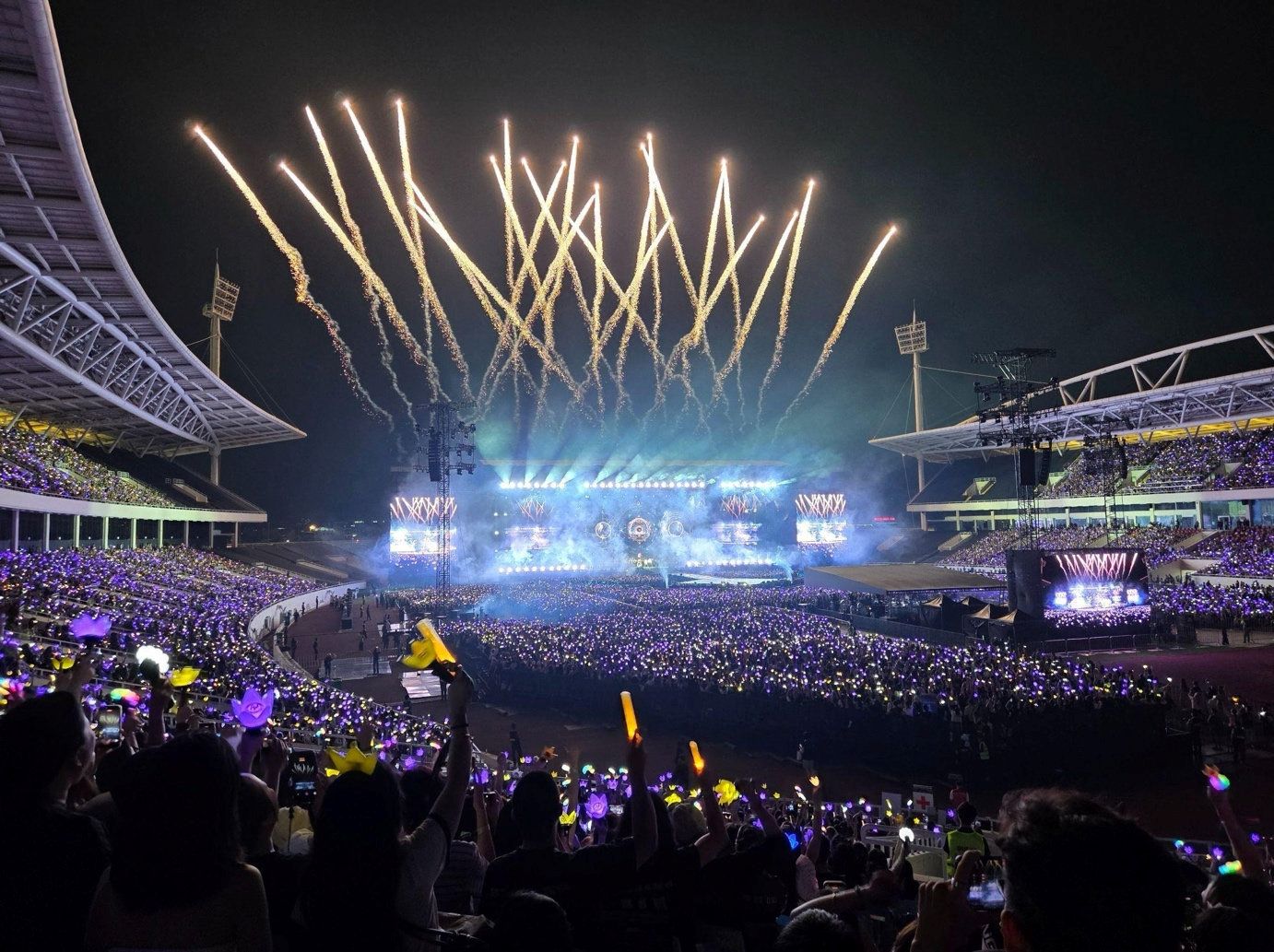 ビッグバン、ベトナム公演初日が大盛況