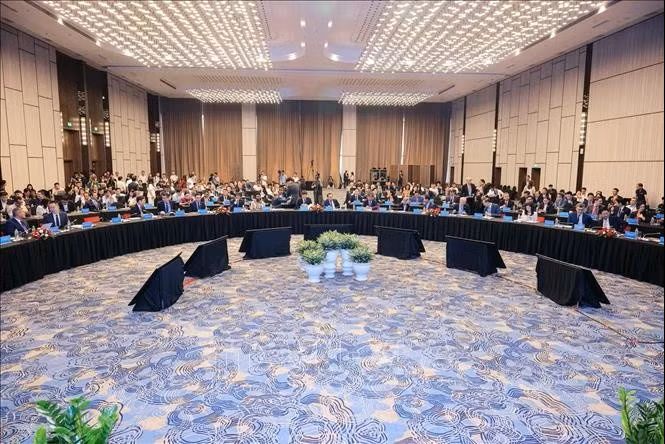 ສັບ​ປະ​ດາ​ດີ​ຈີ​ຕອນ​ສາ​ກົນ ຫວຽດ​ນາມ: ປັນ​ຍາ​ປະ​ດິດ​ແມ່ນ​ກຳ​ລັງ​ໜູນ​ສຳ​ຄັນ​ຊຸກ​ຍູ້​ນະ​ວັດ​ຕະ​ກຳ​ຮູບ​ແບບ​ການ​ເຕີບ​ໂຕ