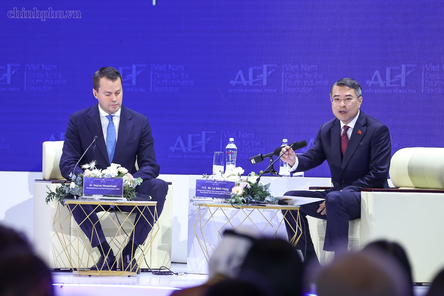 PM Le Minh Hung Berbagi Strategi Memposisikan Vietnam dalam Masa Depan Global
