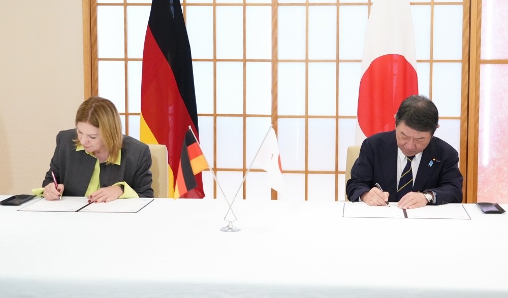 日本とドイツ 海外での自国民保護で協力覚書 緊急時の連携強化へ