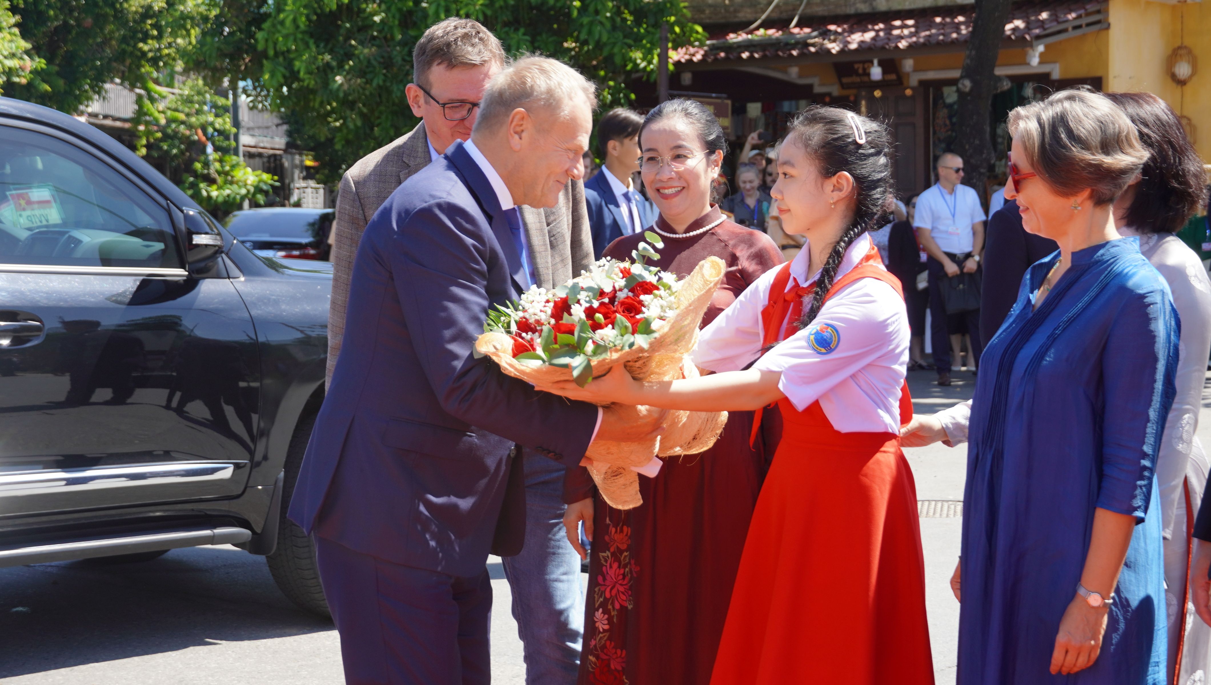 Polnischer Premierminister besucht die Altstadt von Hoi An
