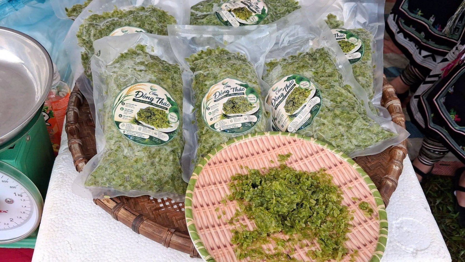 银山口诺沥地区的扁糯米片上市季节
