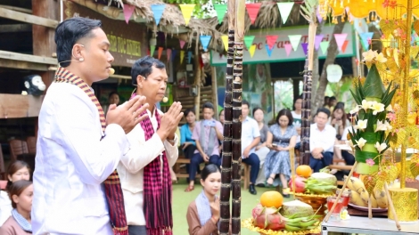 Hari Budaya Etnis-etnis Vietnam: Mempromosikan Nilai-nilai Tradisional Hari Budaya Etnis-etnis Vietnam