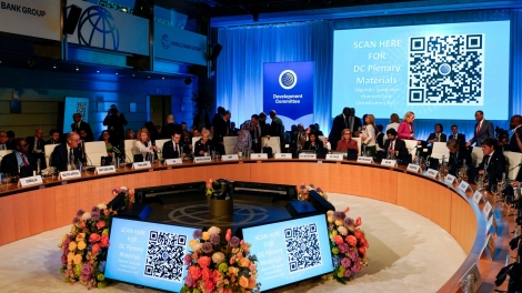 El Fondo Monetario Internacional y el Banco Mundial reanudan relaciones con Venezuela