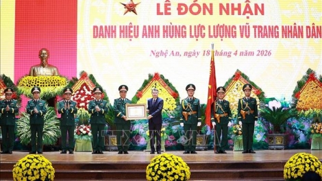 フン首相：第4軍区の人民軍をより正規化・精鋭化・近代化へ