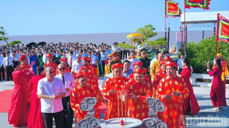  ‘음수사원’이라는 베트남 전통, 푸토성 훙 사원에서 조국 최남단까지 확산