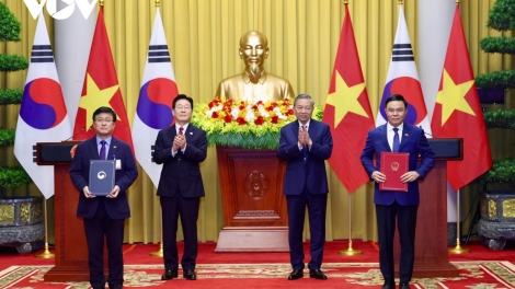 베트남-한국, 다방면 주요 협력 협정 MOU 12건 대거 체결