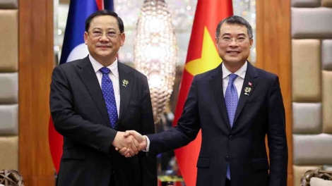 Primer Ministro de Vietnam mantiene encuentros bilaterales con dirigentes de la ASEAN