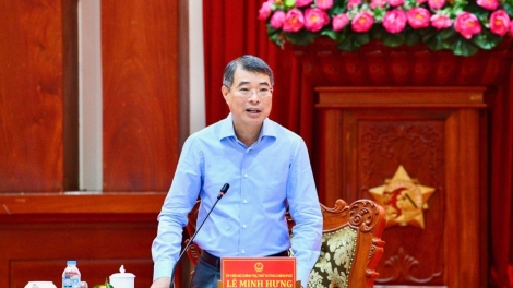PM urges Dong Thap to renew growth model, improve living standards