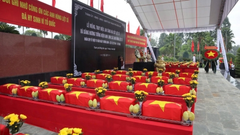 ພາຍຫຼັງປະຕິບັດບັ້ນເຄື່ອນໄຫວ 500 ວັນ ແລະ ຄືນ 4 ເດືອນ ໄດ້ທ້ອນໂຮມອັດຖິນັກຮົບເສຍສະຫຼະຊີວິດເພື່ອຊາດ 1.384 ອັດຖິ