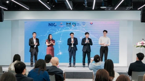 26 teams compete in Quantum Computing Hackathon in Vietnam