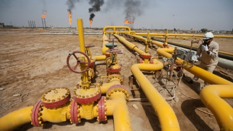 L'Arabie saoudite suspend son oléoduc stratégique, les combats s'intensifient au Yémen
