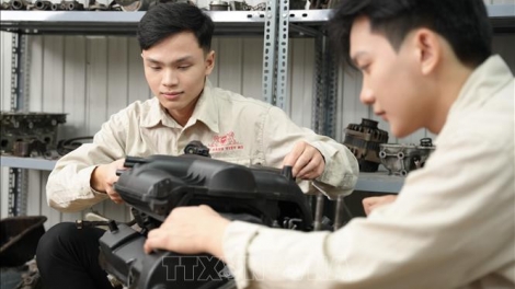 ການບຸກທະລຸແຫຼ່ງຊັບພະຍາກອນມະນຸດ - ພື້ນຖານເພື່ອພັດທະນາປະເທດຊາດແບບຍືນຍົງ