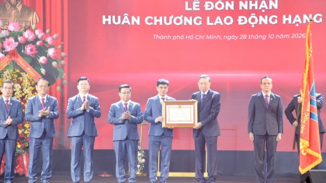 苏林：胡志明市经济大学要巩固其区域和国际声誉