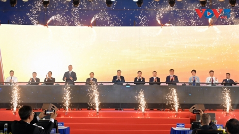 พิธีวางศิลาฤกษ์ก่อสร้างท่าเรือคอนเทนเนอร์เลียนเจี๋ยวแบบครบวงจร