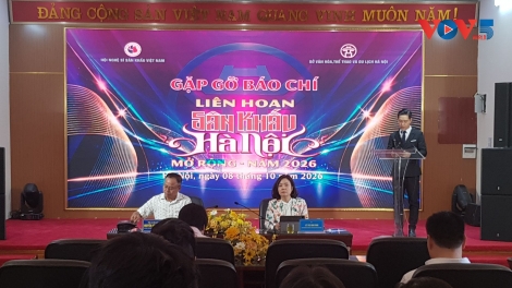 ງານ​ມະ​ຫະ​ກຳເວ​ທີ​ການ​ສະ​ແດງ ຮ່າ​ໂນ້ຍ ເປີດກວ້າງ ປີ 2026 ເຕົ້າ​ໂຮມ 15 ຫົວ​ໜ່ວ​ຍ​ສິ​ລະ​ປະ​ມື​ອາ​ຊີບ