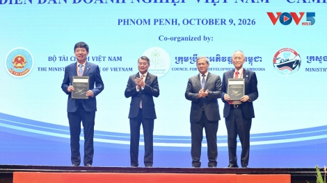 Vietnam dan Kamboja Sepakat untuk Berupaya Meningkatkan Nilai Perdagangan Bilateral Mencapai 20 Miliar USD
