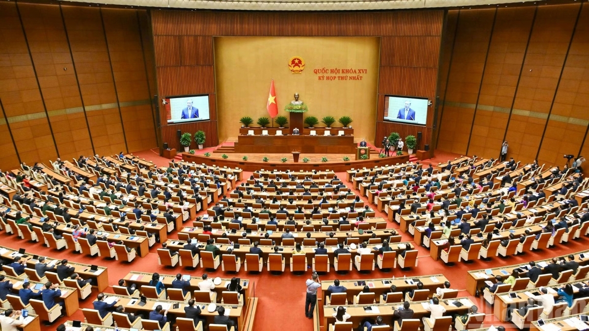 At the opening session of the first meeting of the 16th National Assembly. (Photo: quochoi.vn)