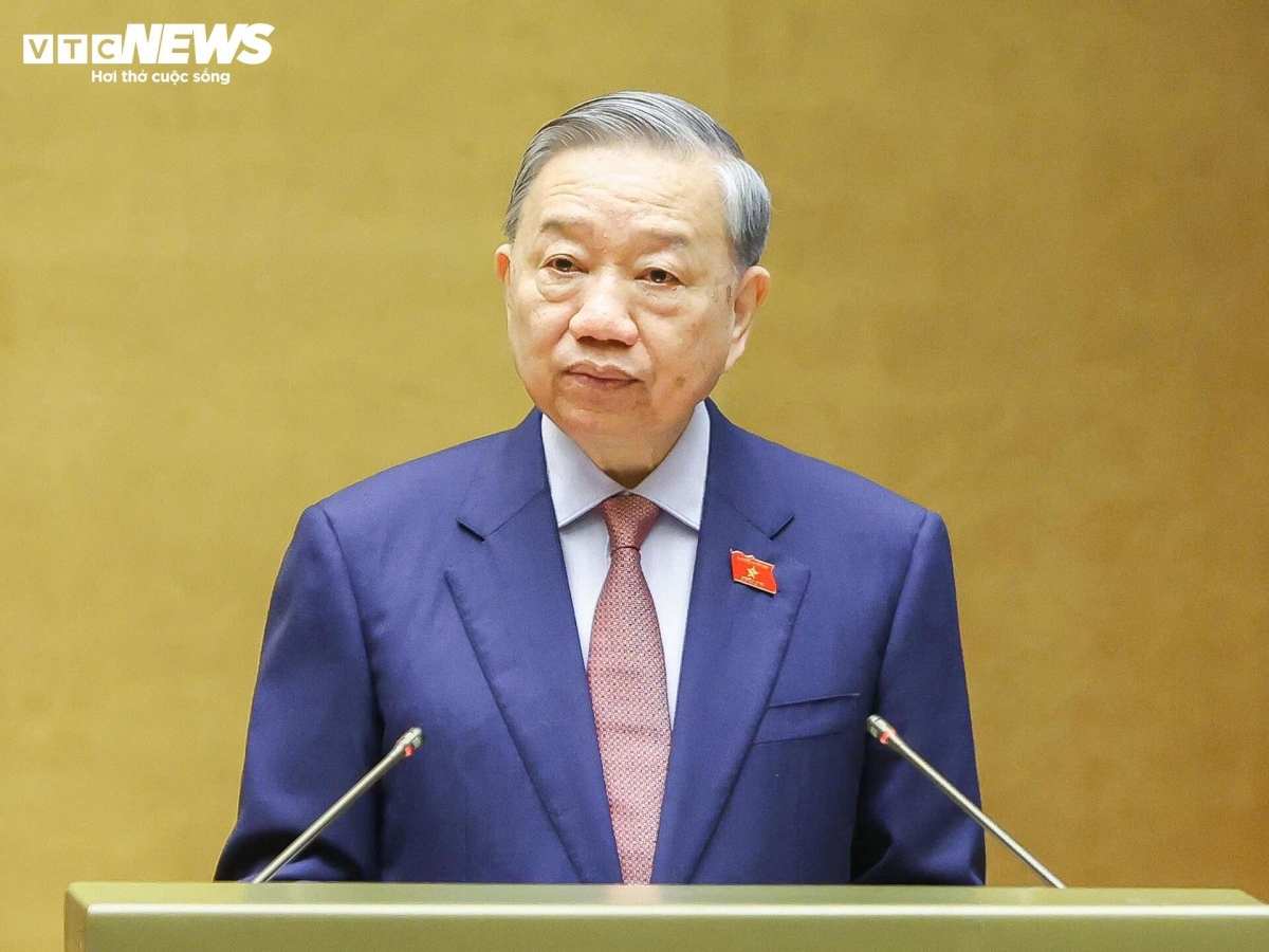 第16期国会の第1回会議の開幕式に演説したトー・ラム党書記長・国家主席
（写真：VTC News）