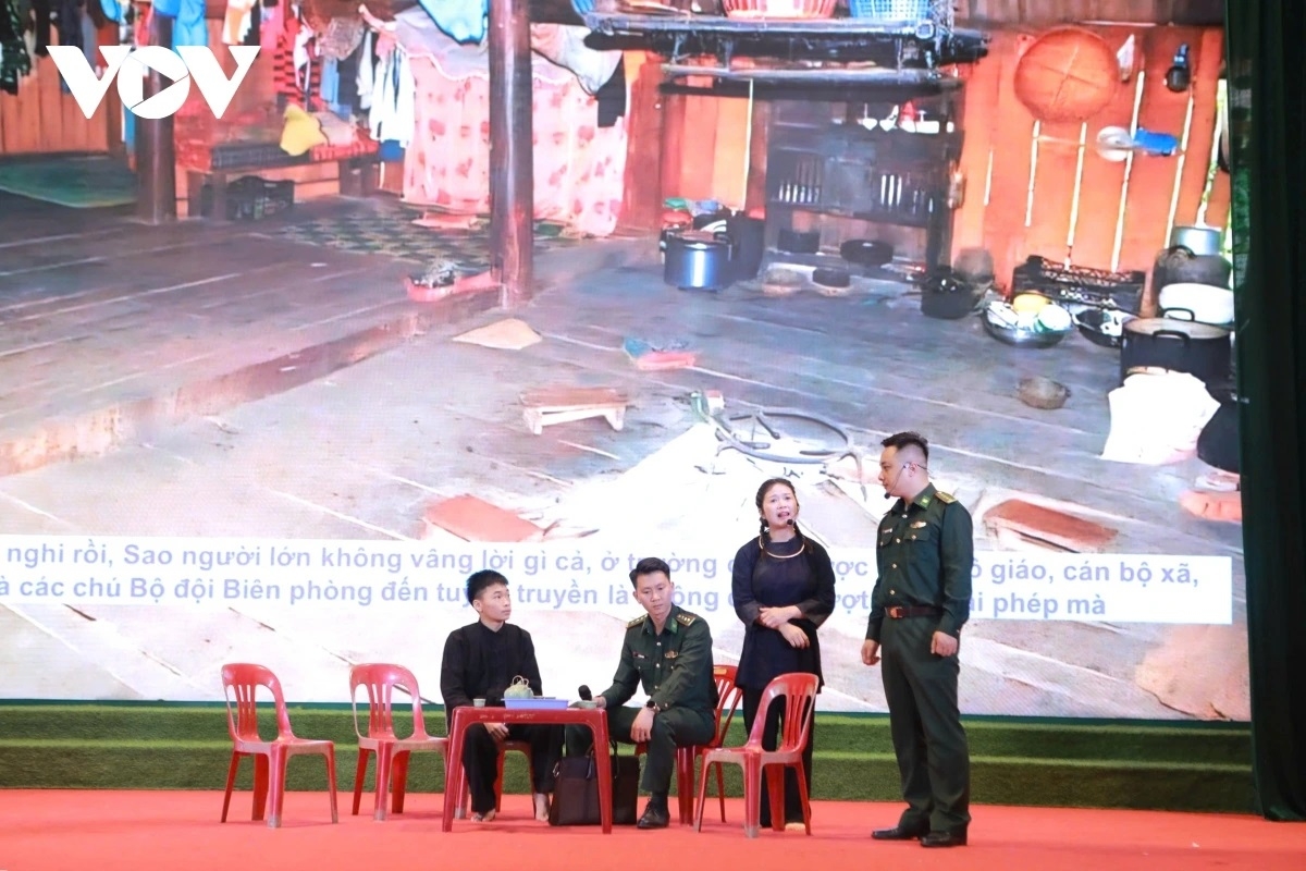 Cán bộ, chiến sĩ các đồn Biên phòng đã chủ động học tập, sử dụng tiếng dân tộc trong quá trình công tác, qua đó giúp các buổi tuyên truyền pháp luật trở nên gần gũi, dễ hiểu, dễ tiếp thu hơn.