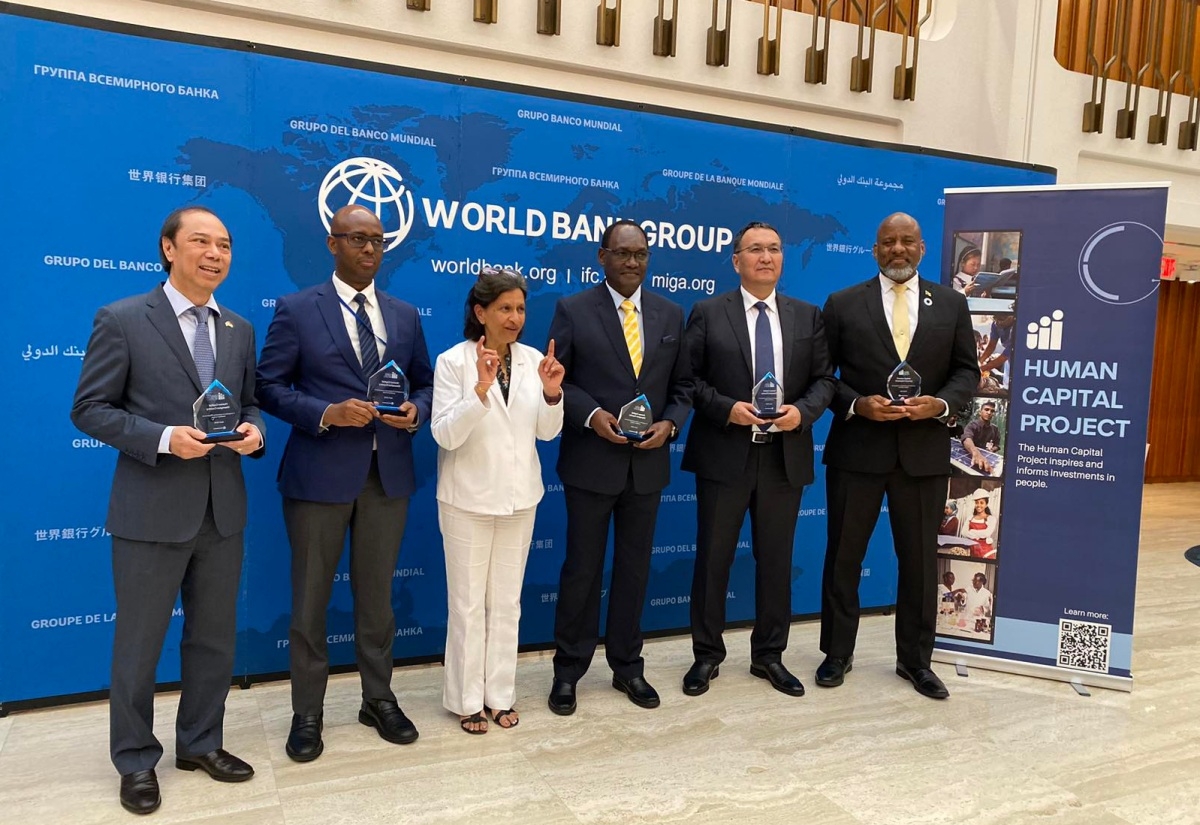 Selain Vietnam, Jamaika, Kenya, Kyrgyzstan, dan Rwanda juga mendapat penghargaan. Foto: Quang Trung/VOV-Washington