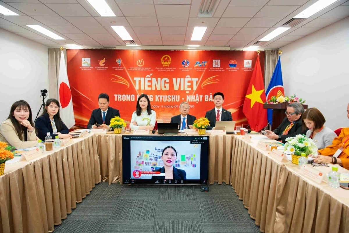 Chương trình “Tiếng Việt trong lòng Kyushu, Nhật Bản” được tổ chức ở thành phố Fukuoka ngày 18/4 theo hình thức trực tiếp kết hợp trực tuyến. Ảnh: baoquocte.vn