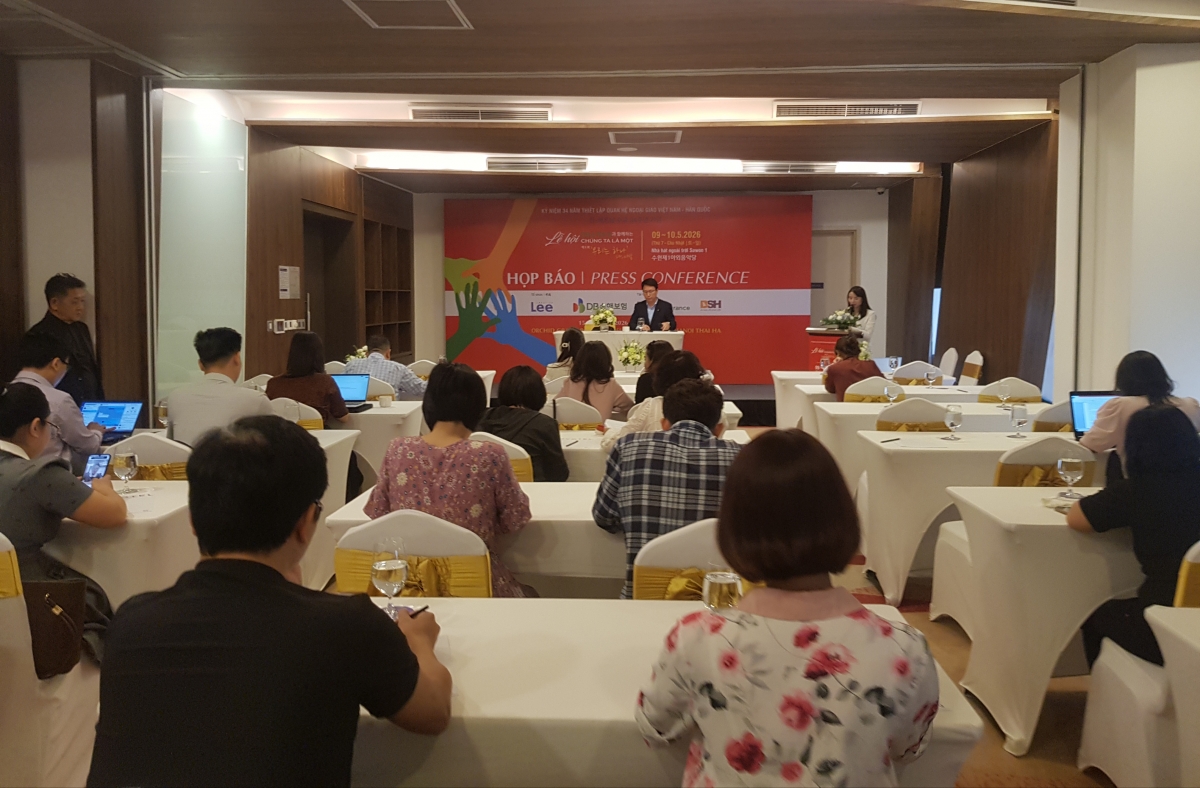 Quang cảnh họp báo