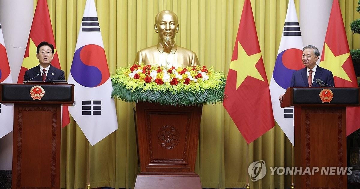 연합 뉴스가 올린 공동 기자회견에서 발표하는 양국 정상의 사진