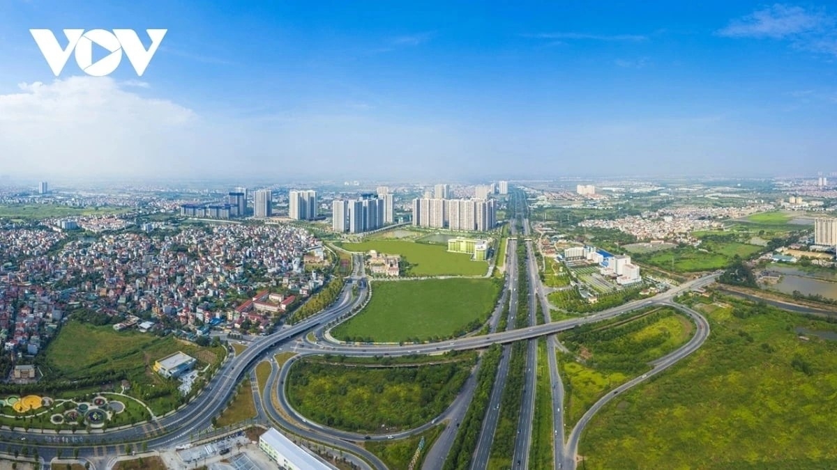 กรุงฮานอยเป็นศูนย์กลางทางการเมืองและราชการ