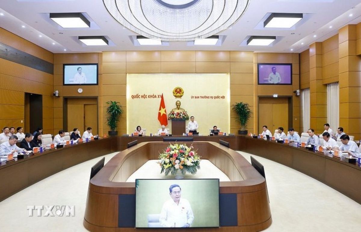 Chủ tịch Quốc hội Trần Thanh Mẫn chủ trì Hội nghị Ban Thường vụ Đảng uỷ Quốc hội với lãnh đạo Tổ đảng Đoàn đại biểu Quốc hội các tỉnh, thành phố trực thuộc Trung ương trước Kỳ họp thứ Nhất, Quốc hội khóa XVI. Ảnh: Doãn Tấn/TTXVN