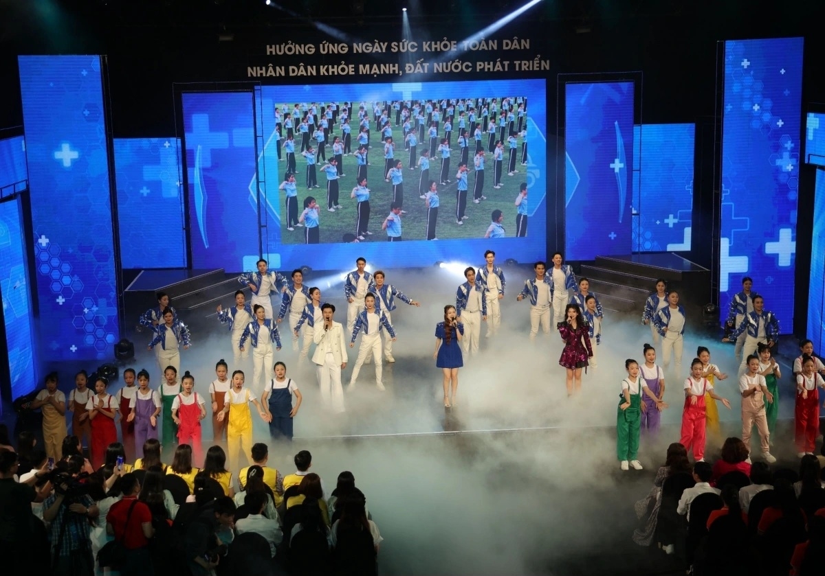 Biểu diễn nghệ thuật tại chương trình. Ảnh: VOV