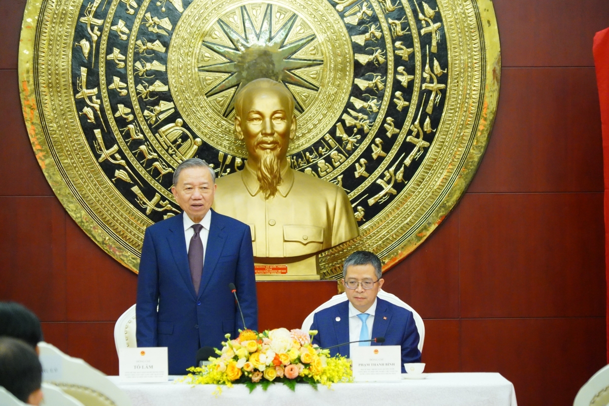 General Secretary and President To Lam speaks at the meeting. (Photo: VOV)