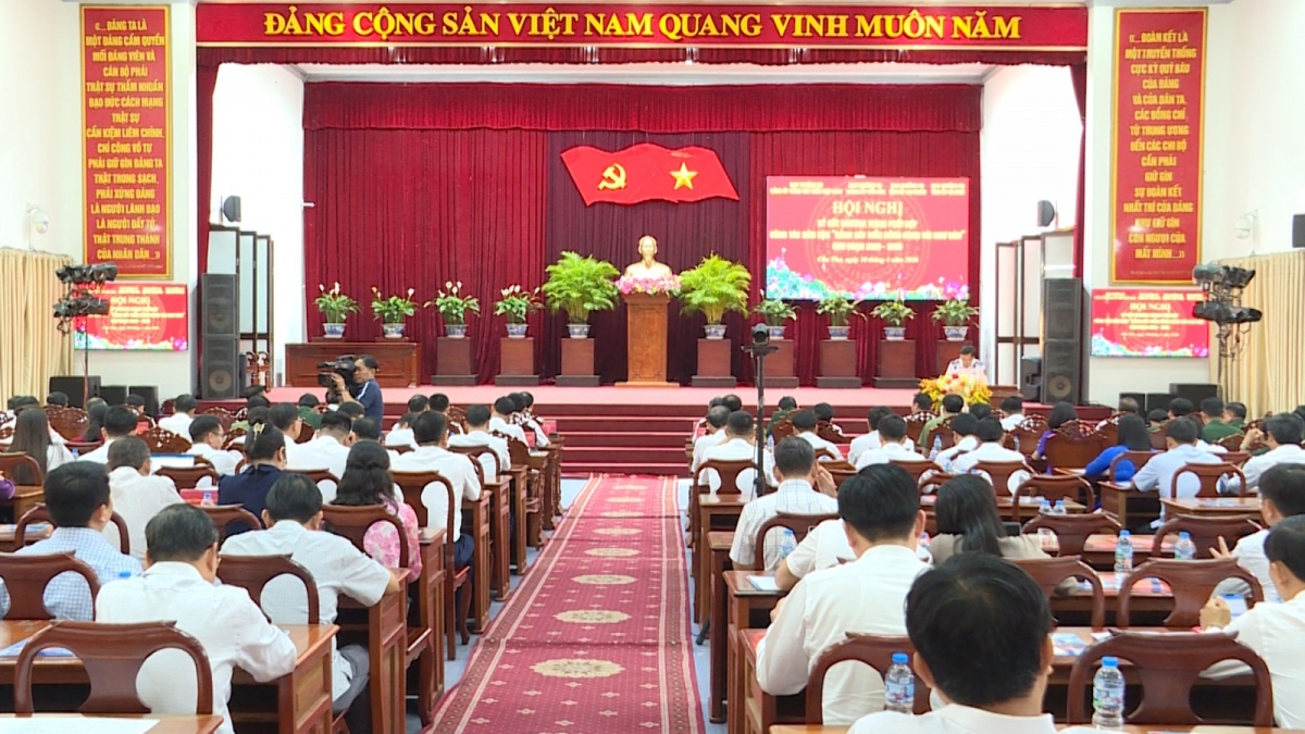 Hội nghị ký kết chương trình phối hợp công tác dân vận “Cảnh sát biển đồng hành với ngư dân”, giai đoạn 2026 – 2030. Ảnh: Hoài Nam/Báo An Giang