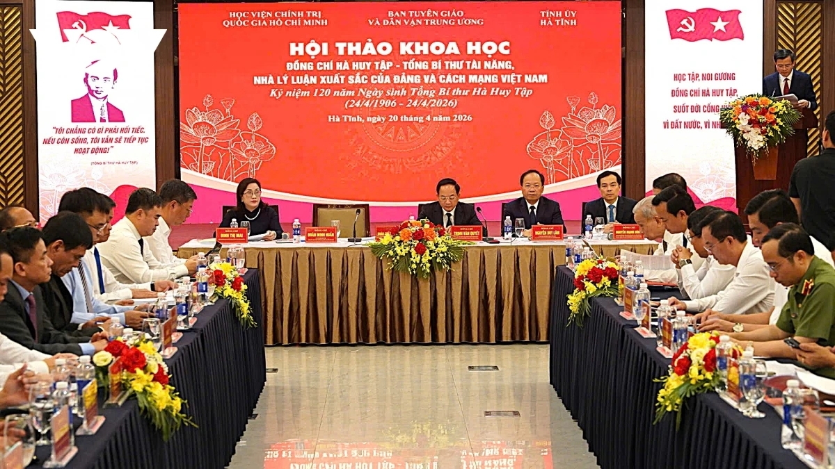 Hội thảo khoa học “Hà Huy Tập - Tổng Bí thư tài năng, nhà lý luận xuất sắc của Đảng và Cách mạng Việt Nam”. Ảnh: Bá Thăng/VOV