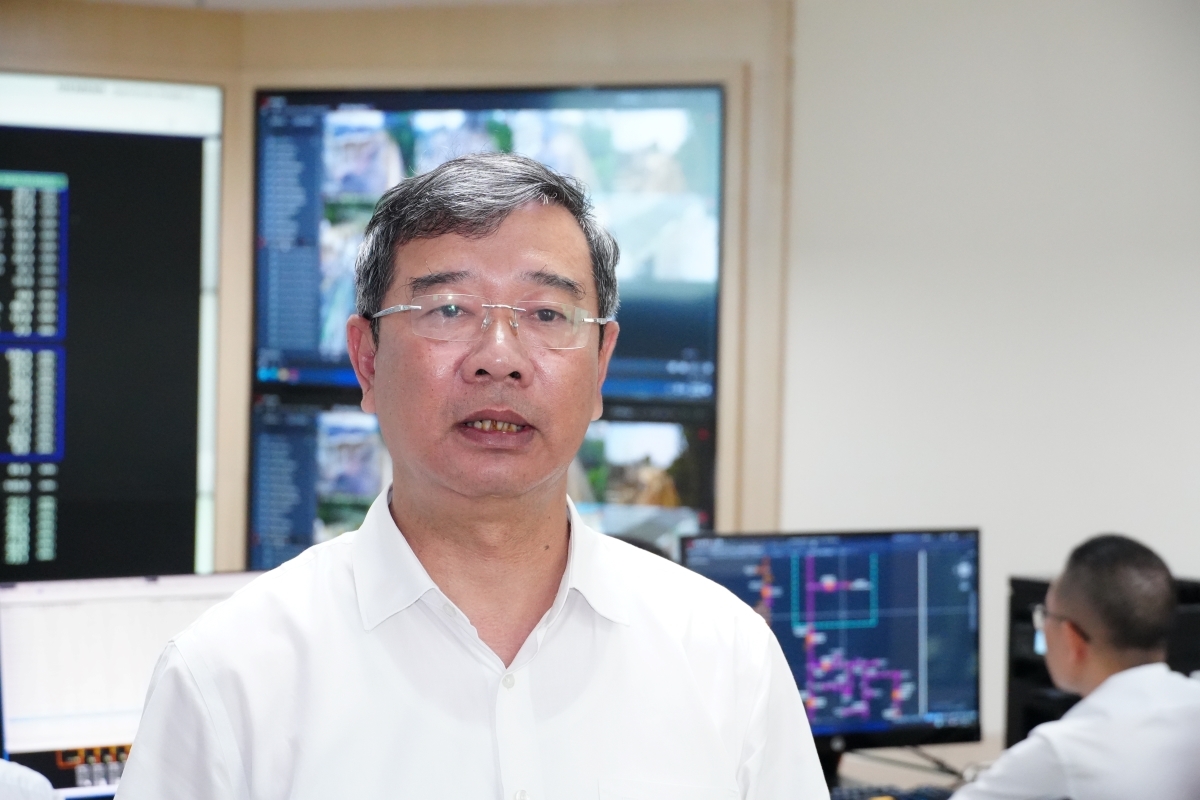 El subdirector de la Compañía Eléctrica de Thanh Hoa, Le Thanh Binh. Foto: Nguyen Long/ VOV.