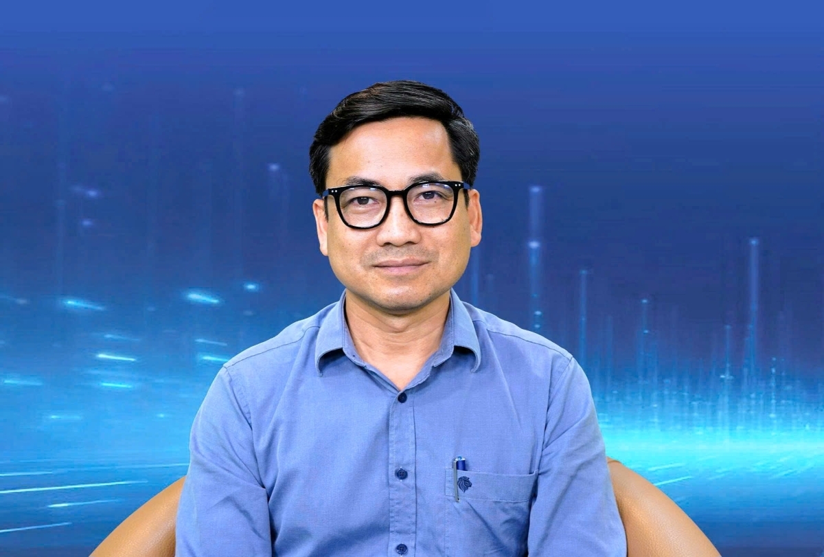 ທ່ານ ຫງວຽນ​ກວາງ​ຮຸຍ, ຮອງ​ຫົວ​ໜ້າ​ຫ້ອງ​ການ​ຄຸ້ມ​ຄອງ​ຂົນ​ສົ່ງ, ພະ​ແນກກໍ່​ສ້າງ ຮ່າ​ໂນ້ຍ (ພາບ: VOV)