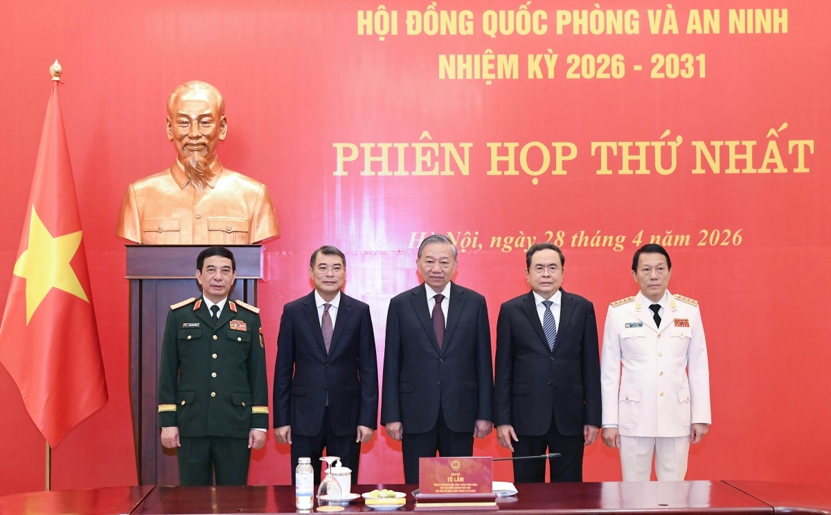 Tổng Bí thư, Chủ tịch nước Tô Lâm và các thành viên Hội đồng Quốc phòng và An ninh. Ảnh: Văn Hiếu/VOV