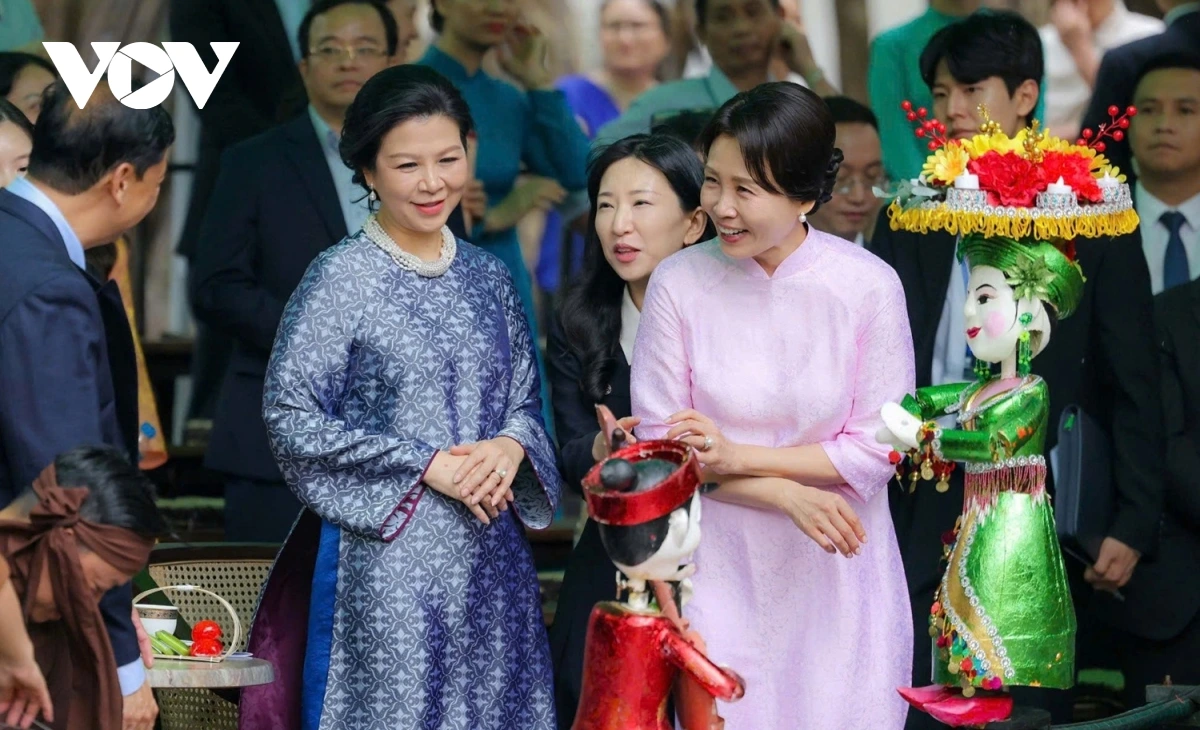 Bà Kim Hye Kyung trân trọng cảm ơn phía Việt Nam và bà Ngô Phương Ly đã dành cho Đoàn Hàn Quốc cùng cá nhân bà sự tiếp đón trọng thị, nồng hậu và chân tình.