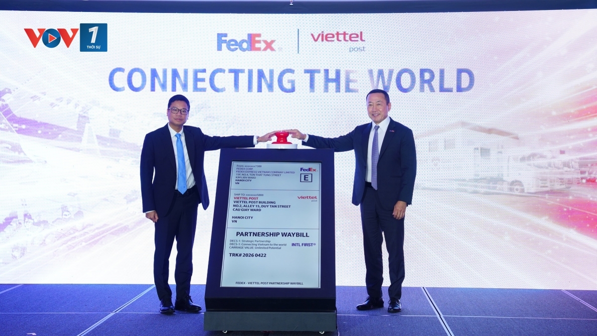 비엣텔 포스트(Viettel Post)와 페덱스(FedEx)의 협력은 연간 200만 건의 주문을 처리하고 전 세계 220개국을 연결하는 시스템을 구축할 것으로 기대된다. (사진: VOV1)