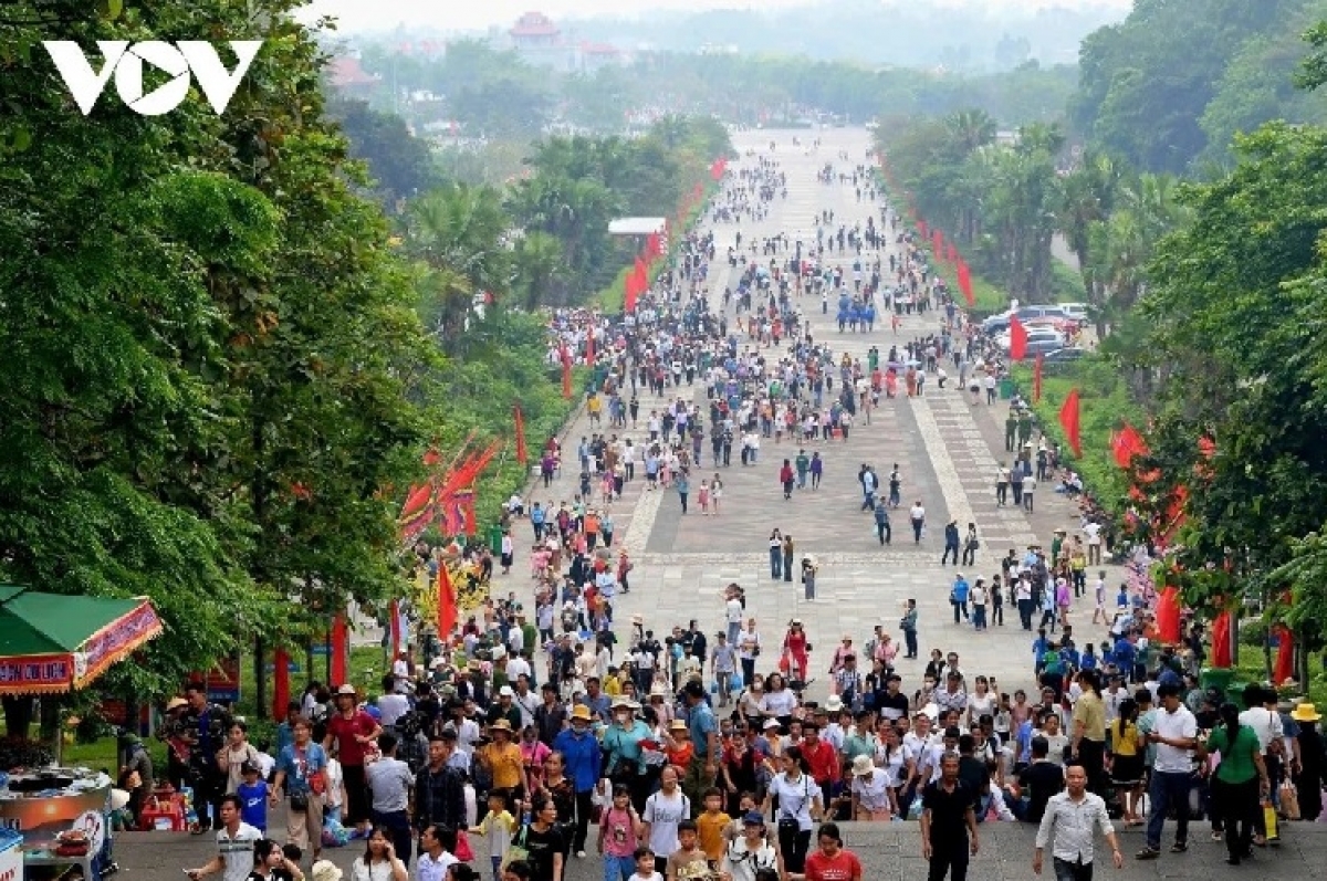​ວັນບຸນ​ບູ​ຊາ​ບັນ​ພະ​ບຸ​ລຸດ ​ຈັດ​ຂຶ້ນ​ໃນວັນ​ທີ 10 ເດືອນ 3 (ໄລ່​ຕາມ​ຈັນ​ທະ​ປະ​ຕິ​ທິນ​) ແຕ່​ລະ​ປີ
