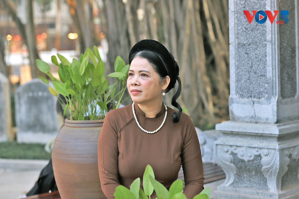 ຕາມນັກສິລະປະການ ຕະແຮ້ງ, ເລື່ອງນຳບັນດາຮູບແບບມໍລະດົກບໍ່ເປັນວັດຖຸນີ້ມາສະແດງຢູ່ເວທີສະແດງ ໂຮ່ວັນ ບໍ່ພຽງແຕ່ແມ່ນແຜນການຂອງວຽກງານເທົ່ານັ້ນ, ຫາກຍັງແມ່ນການວິວາທີ່ຜາສຸກໂດຍໄດ້້ສ້າງຂຶ້ນຈາກຄວາມສຸດຈິດສຸດໃຈຂອງຜູ້ມັກຮັກອາຊີບ (ພາບຖ່າຍ ນັກສິລະປິນ ຕະແຮ້ງ)