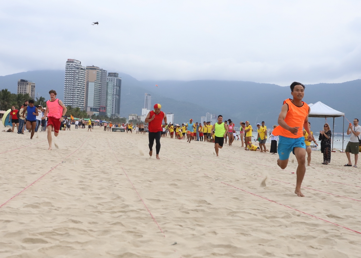 해변 단거리 질주 경기