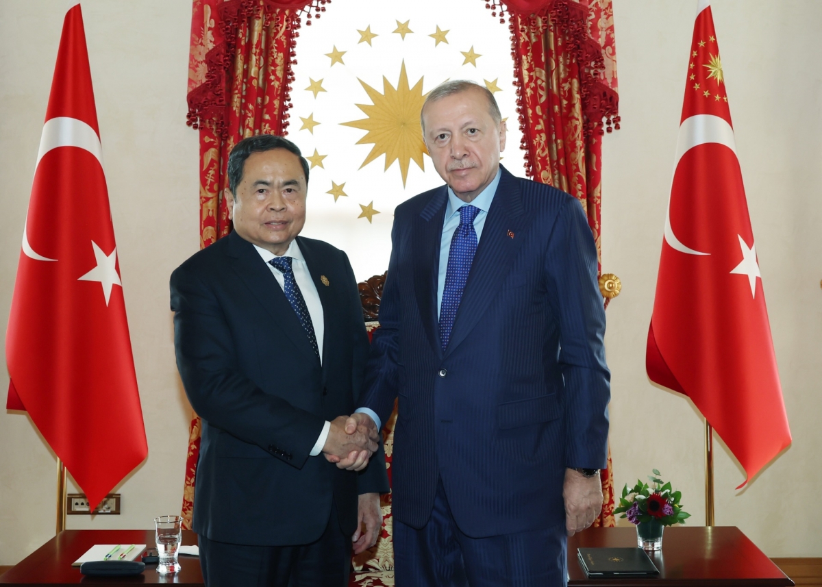 El líder de la Asamblea Nacional de Vietnam, Tran Thanh Man, y el presidente de Turquía, Recep Tayyip Erdogan, en Estambul, el 16 de abril de 2026. Foto: VOV