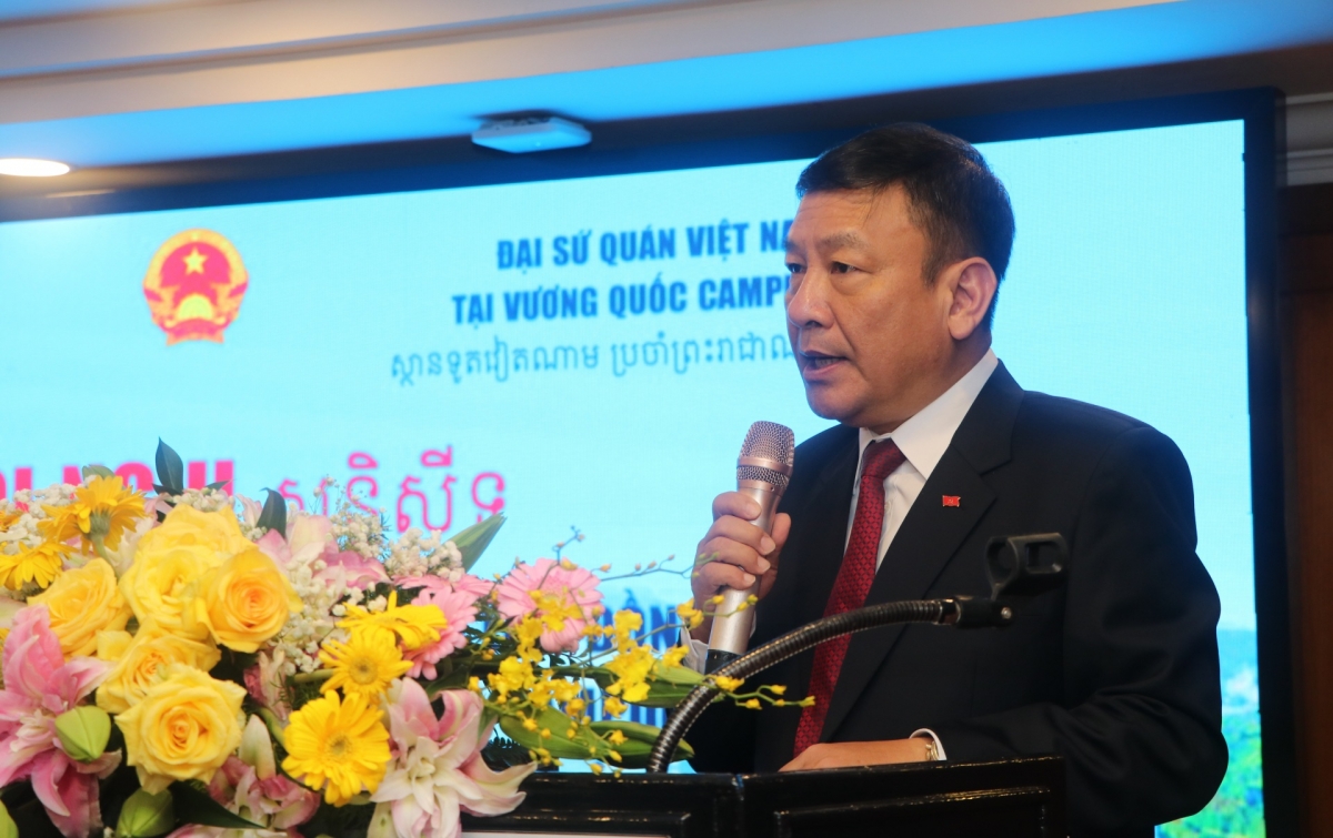 Phó Bí thư Tỉnh ủy Lâm Đồng Bùi Thắng phát biểu tại hội nghị. Ảnh: VOV-Phnom Penh/TT Campuchia