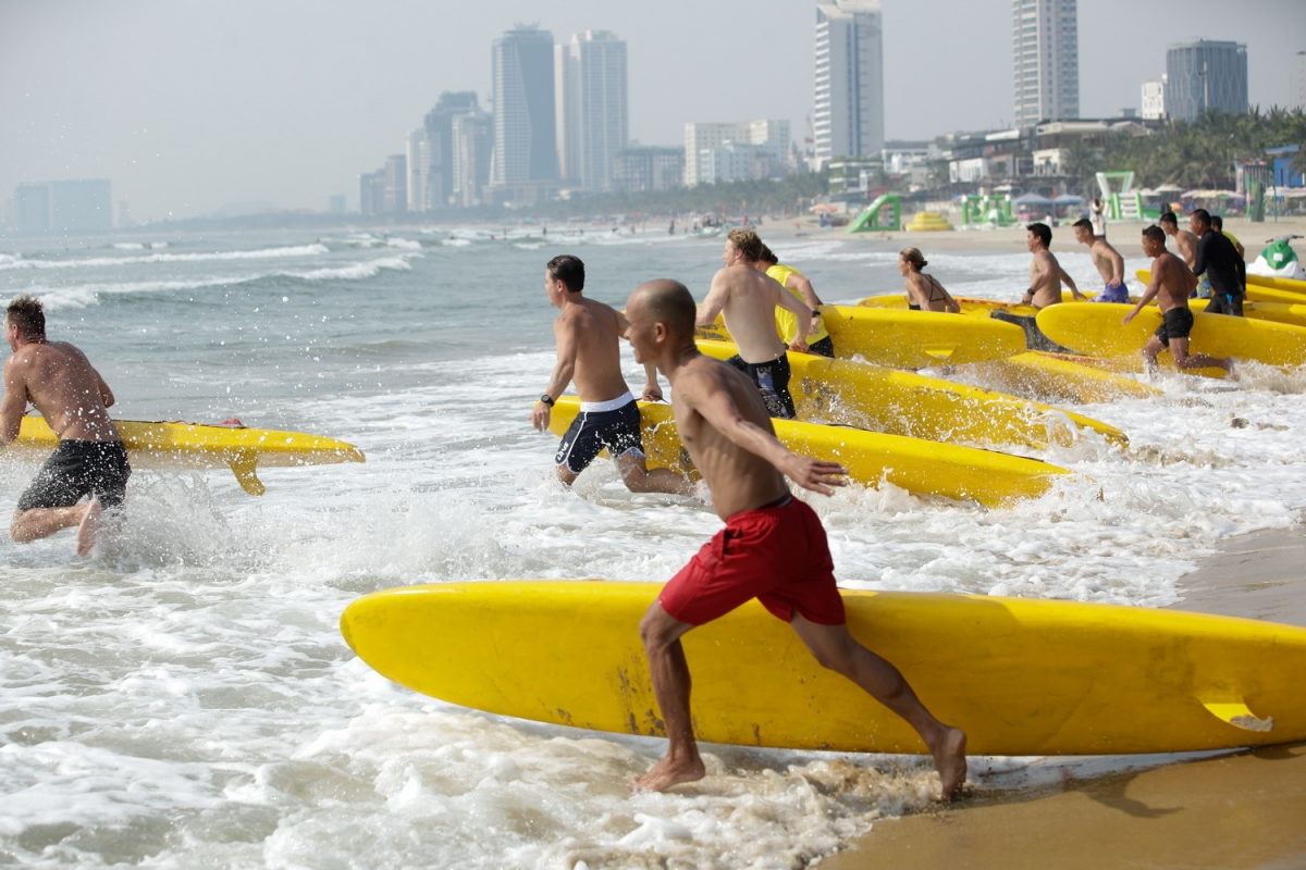 Sea rescue competition at the Da Nang beach tourism season 2025. Photo: Dinh Thieu/VOV-Central Bureau