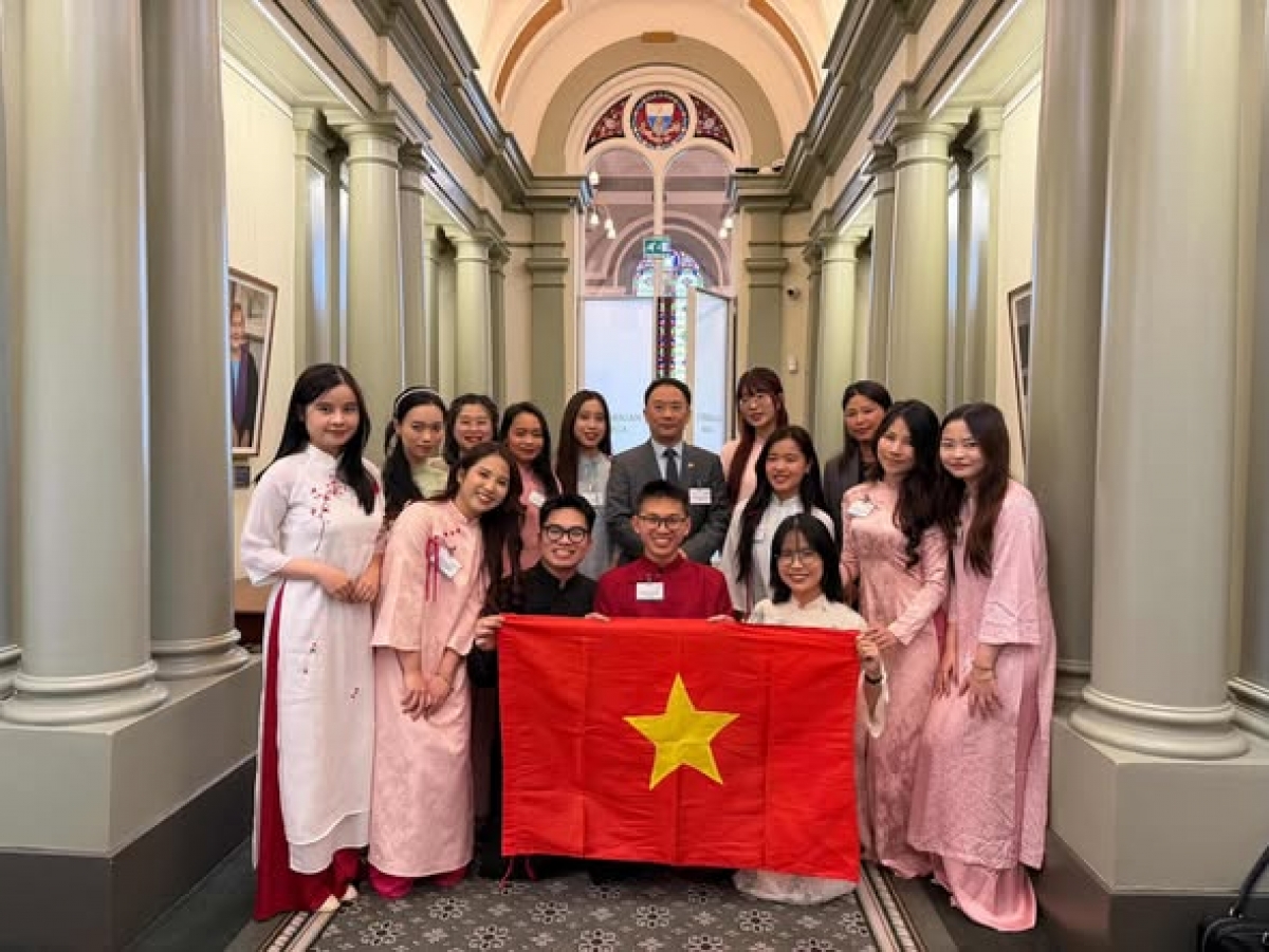 Hội SVVN tại Ireland với nhiều hoạt động hướng về quê hương. Ảnh: FBNV