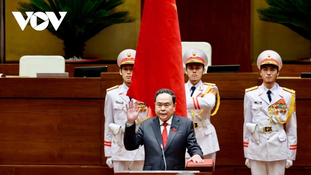El presidente de la Asamblea Nacional de la XVI Legislatura, Tran Thanh Man, durante la ceremonia de juramento de su cargo. Foto: VOV