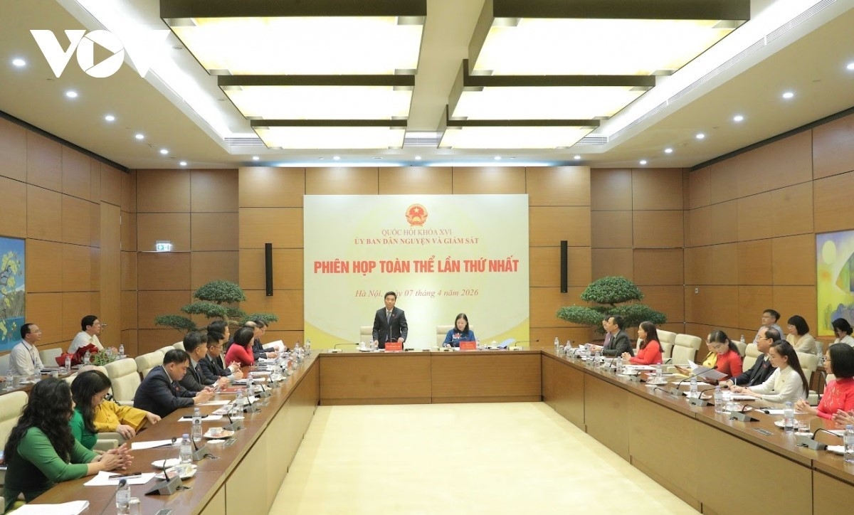 Phiên họp toàn thể lần thứ nhất của Ủy ban Dân nguyện và Giám sát. Ảnh: Vân Hồng/VOV