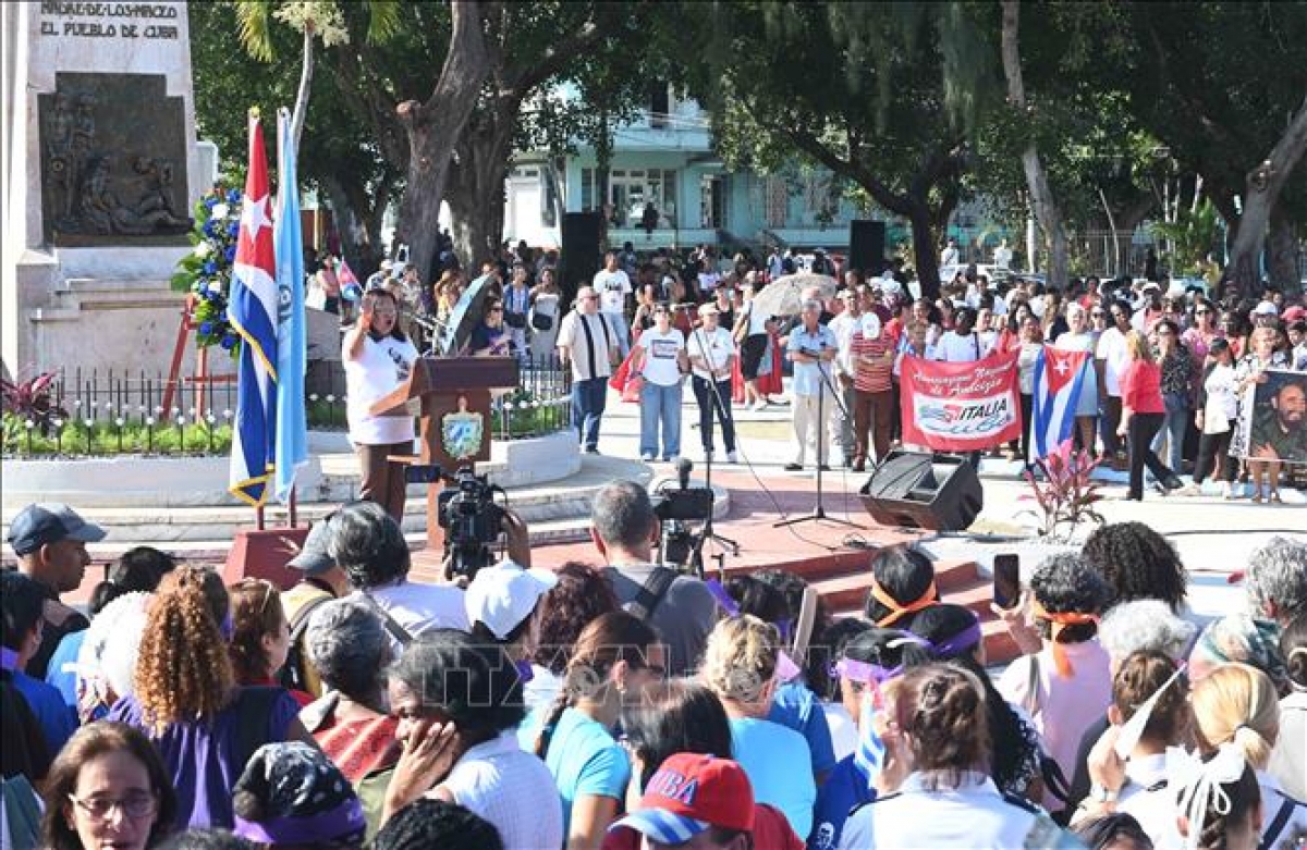 La secretaria general de la Federación de Mujeres Cubanas, Teresa Amarelle Boué, reafirma la confianza de las mujeres cubanas en la Revolución. Foto: Viet Hung/VNA