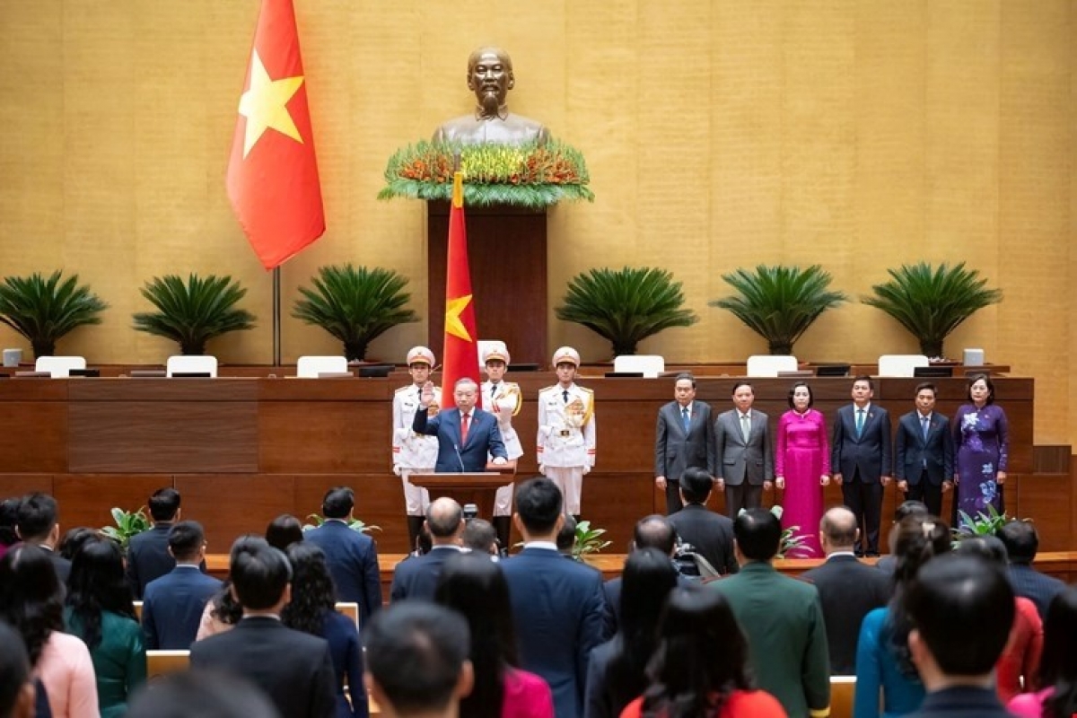 Nghị quyết bầu giữ chức vụ Chủ tịch nước được các đại biểu Quốc hội biểu quyết thông qua với 495/495 đại biểu tham gia biểu quyết tán thành (bằng 100% đại biểu có mặt, chiếm 99% tổng số đại biểu Quốc hội).